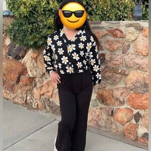 Black Daisy Print Top and Pants Set